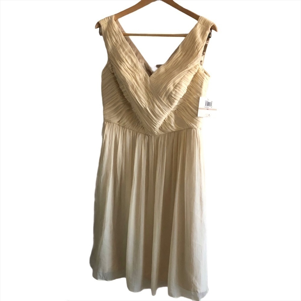 NWT Donna Morgan rushing formal dress candlelight